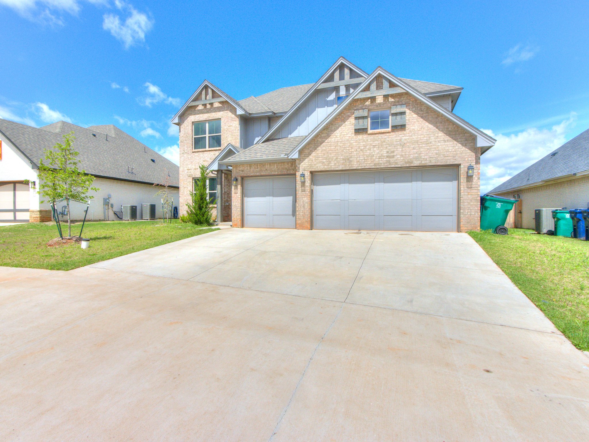 14525 Rochefort Lane
